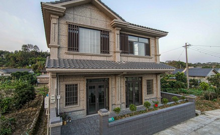 自建房外墙选瓷砖还是仿石漆？2026业主最关心的四个对比维度