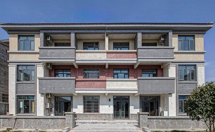 外墙仿石漆完工怎么验收？自建房业主的几项自查要点